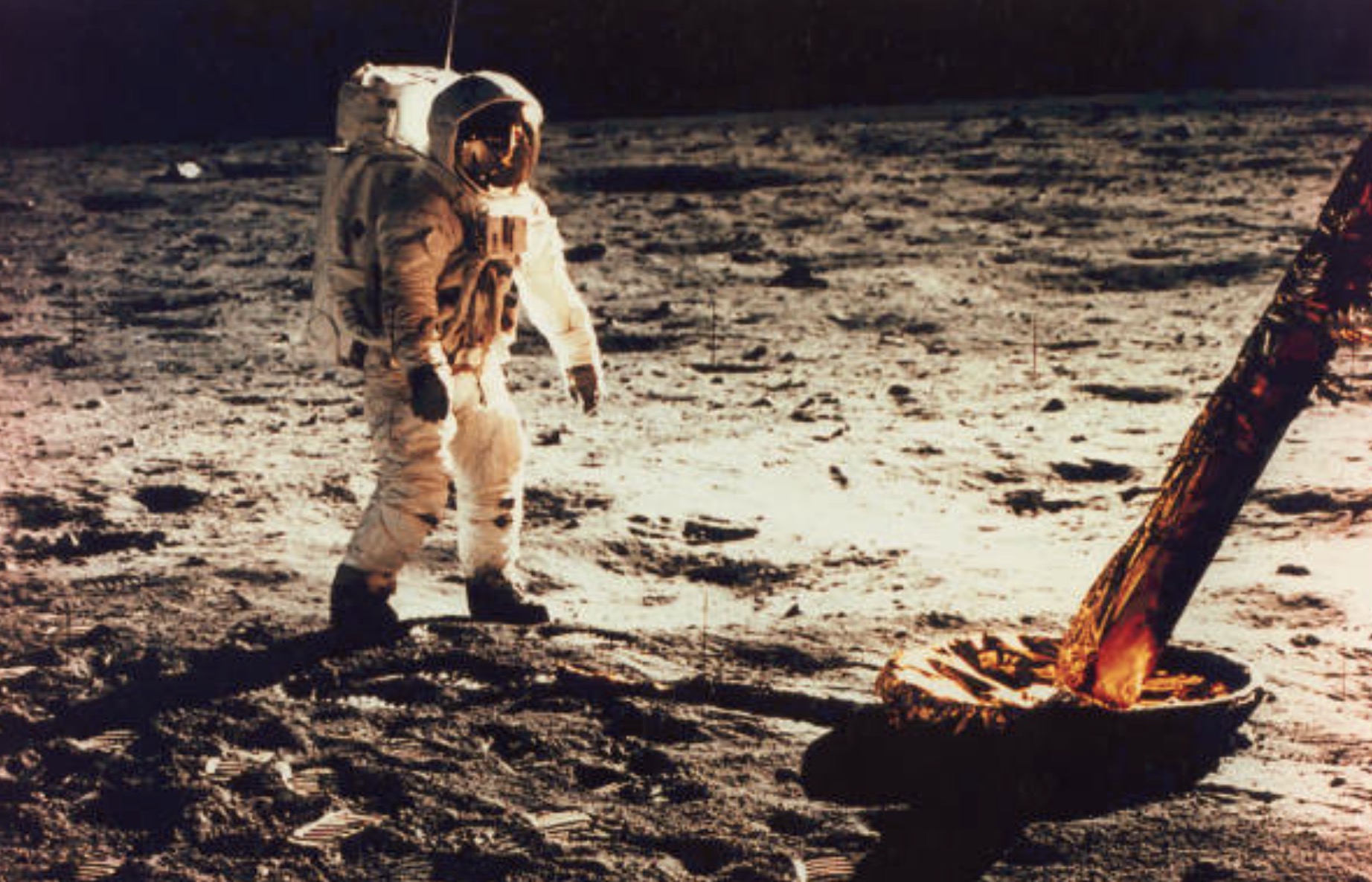 Lunar soil had a unique smell