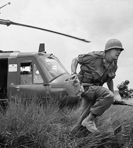 Images From The Vietnam War That Show The Intensity Of War