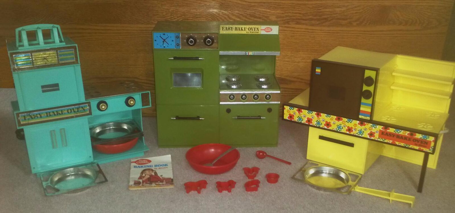 Easy-Bake Oven (the Original Model)