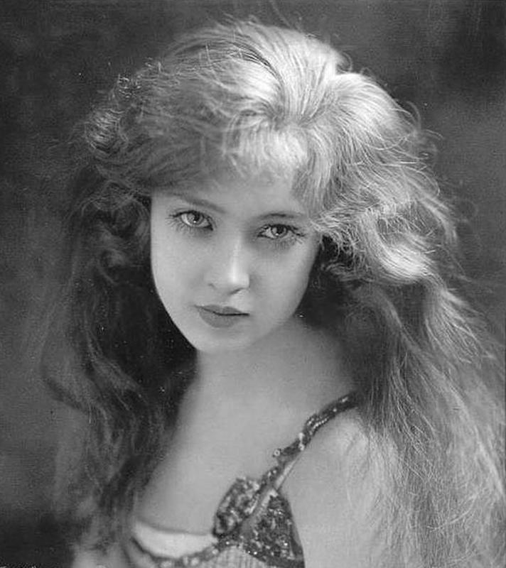 Portrait of a Ghostly Beauty