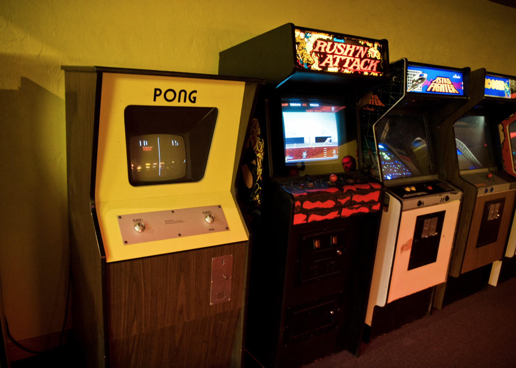 2 Pong (1972) – The Pioneer of Video Games