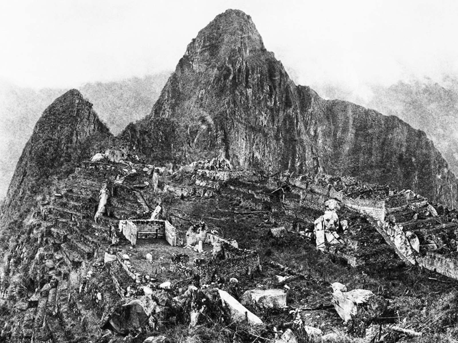 The first photo taken of Macchu Picchu in 1911
